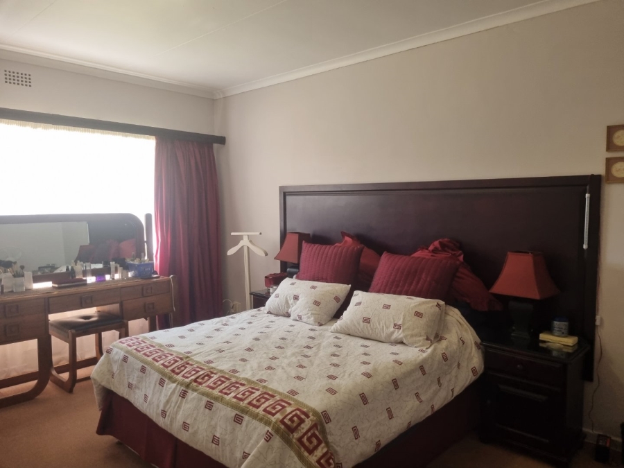 4 Bedroom Property for Sale in Vaalpark Free State